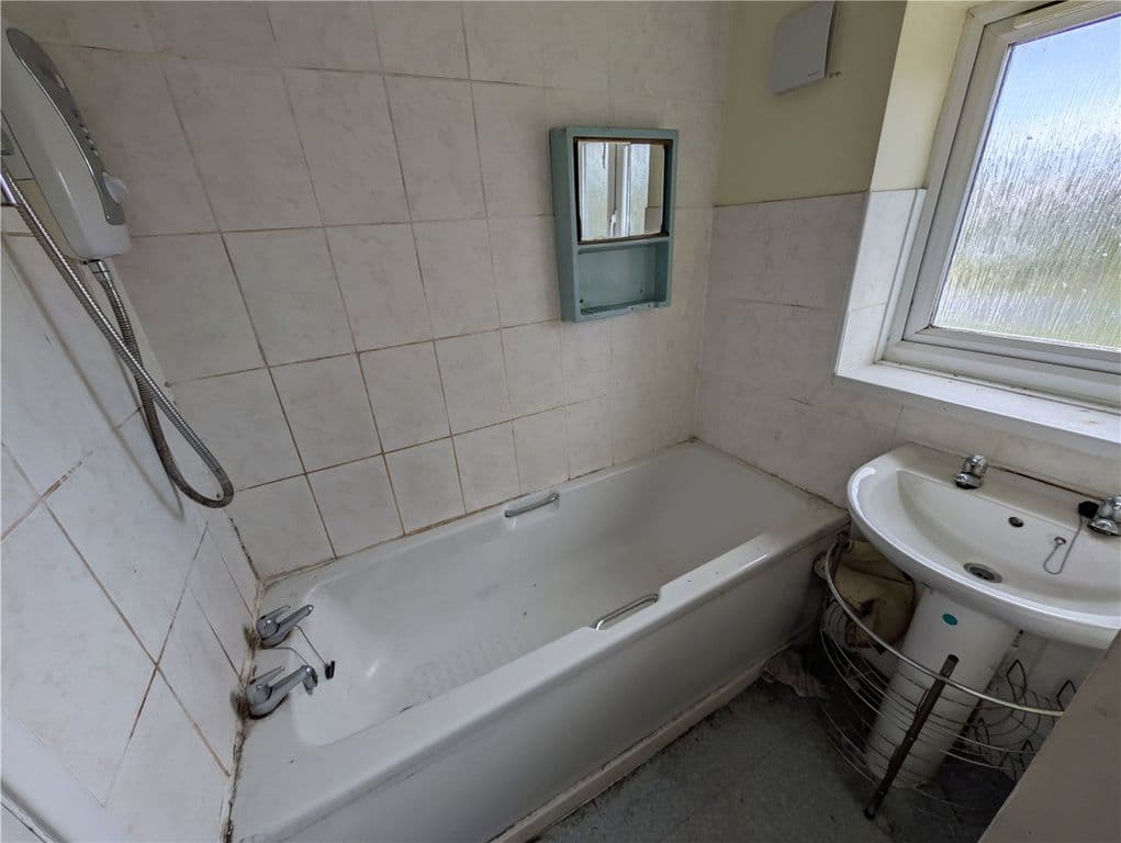 Field Crescent, Harlescott, Shrewsbury, Shropshire SY1 - Image 8