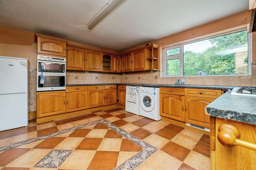 Robin Hood Croft, Birmingham B28 - Image 5