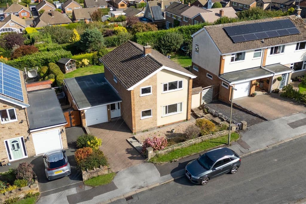 View property at Guildford Avenue, Walton, Chesterfield S40