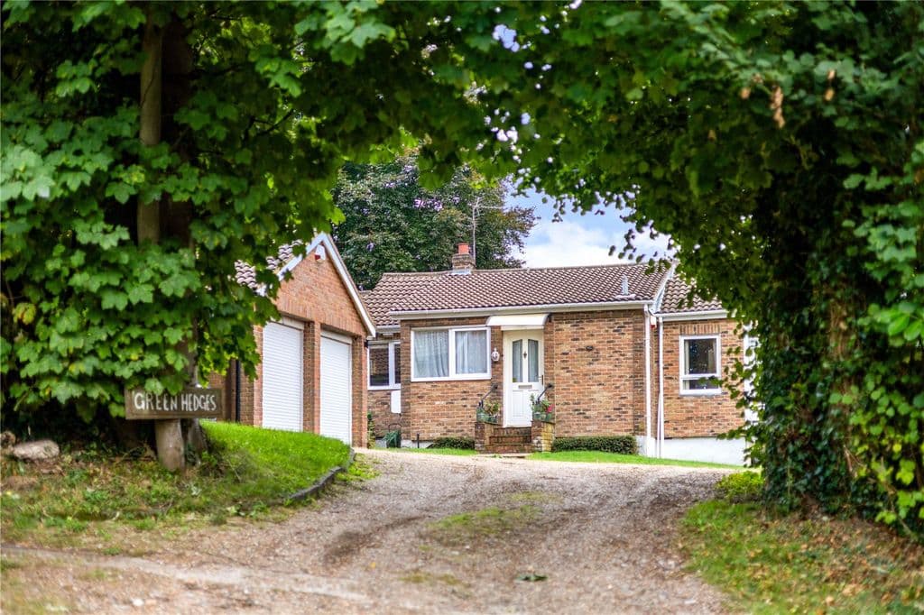View property at Little Windmill Hill, Chipperfield, Kings Langley, Hertfordshire WD4