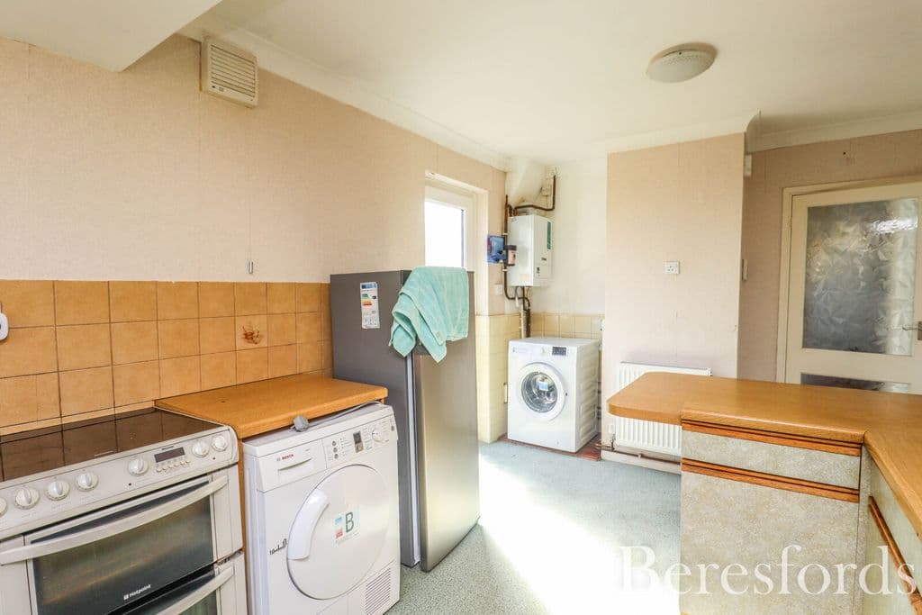 Chignal Road, Chelmsford CM1 - Image 3