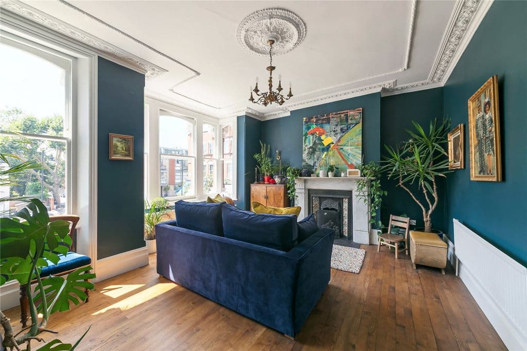 View property at Calabria Road, Highbury Fields, Islington, London N5