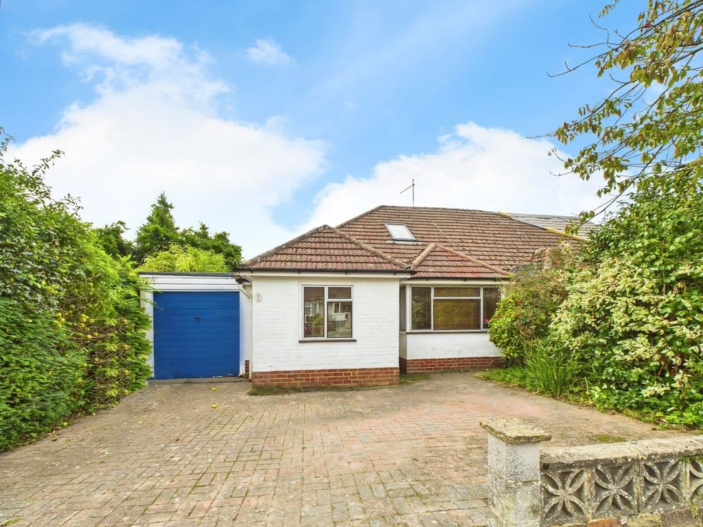 Ringley Road, Horsham RH12 - Image 1