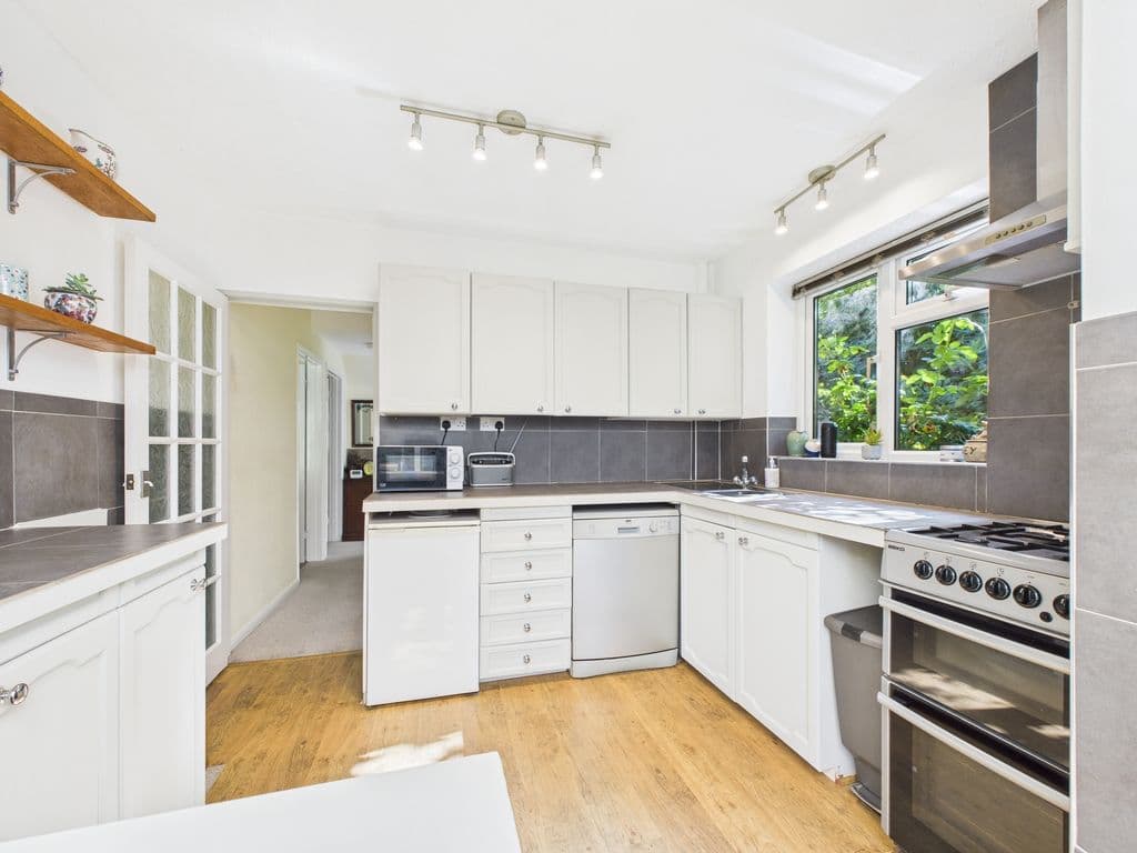 Ringley Road, Horsham RH12 - Image 4