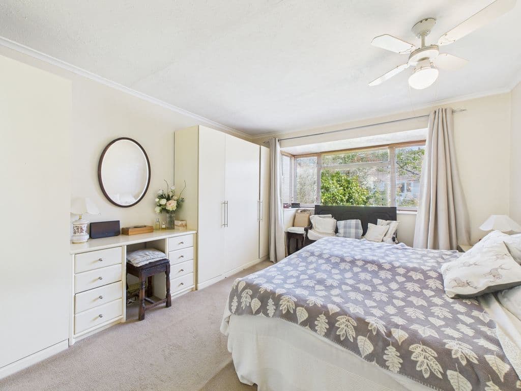 Ringley Road, Horsham RH12 - Image 6