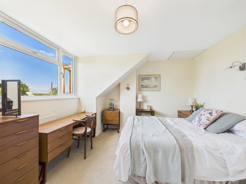 Ringley Road, Horsham RH12 - Image 8