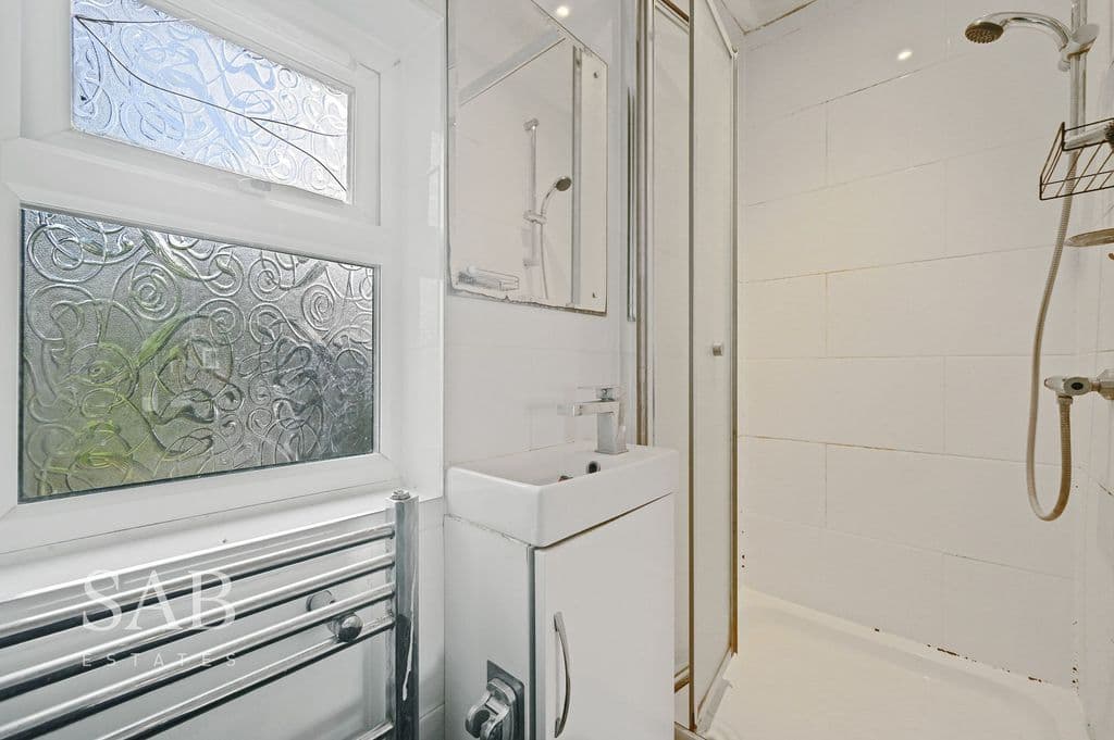 Orchard Gate, Greenford UB6 - Image 6