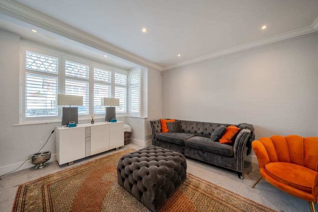 Monkleigh Road, Morden SM4 - Image 11