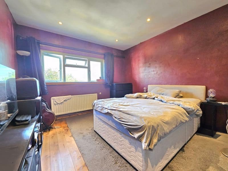 Chapel Lane, Uxbridge UB8 - Image 9