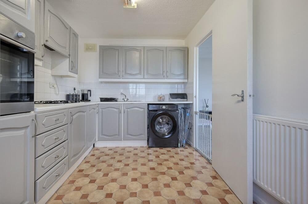 Raven Crescent, Billericay CM12 - Image 3