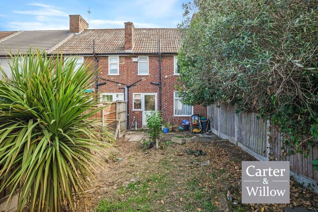 Gale Street, Dagenham RM9 - Image 2