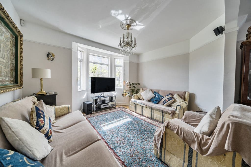 Cancell Road, London SW9 - Image 2