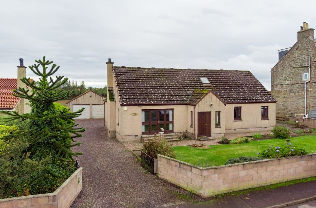 View property at Duntrune, Dundee DD4