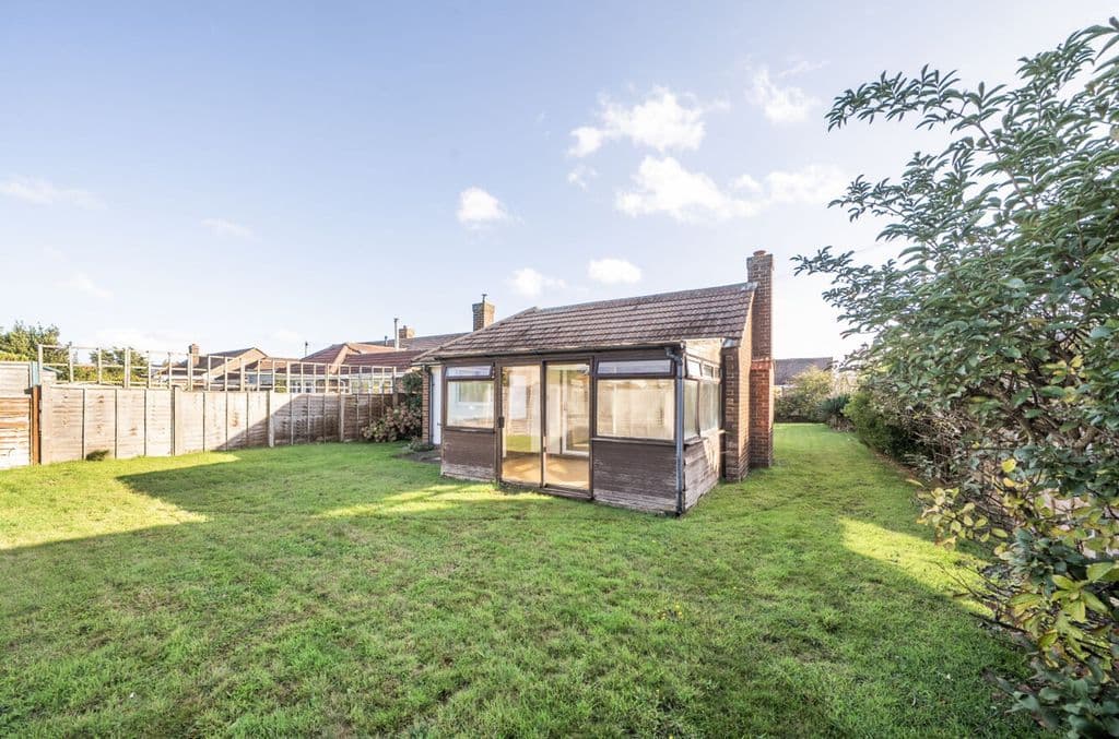 Solent Road, East Wittering PO20 - Image 2