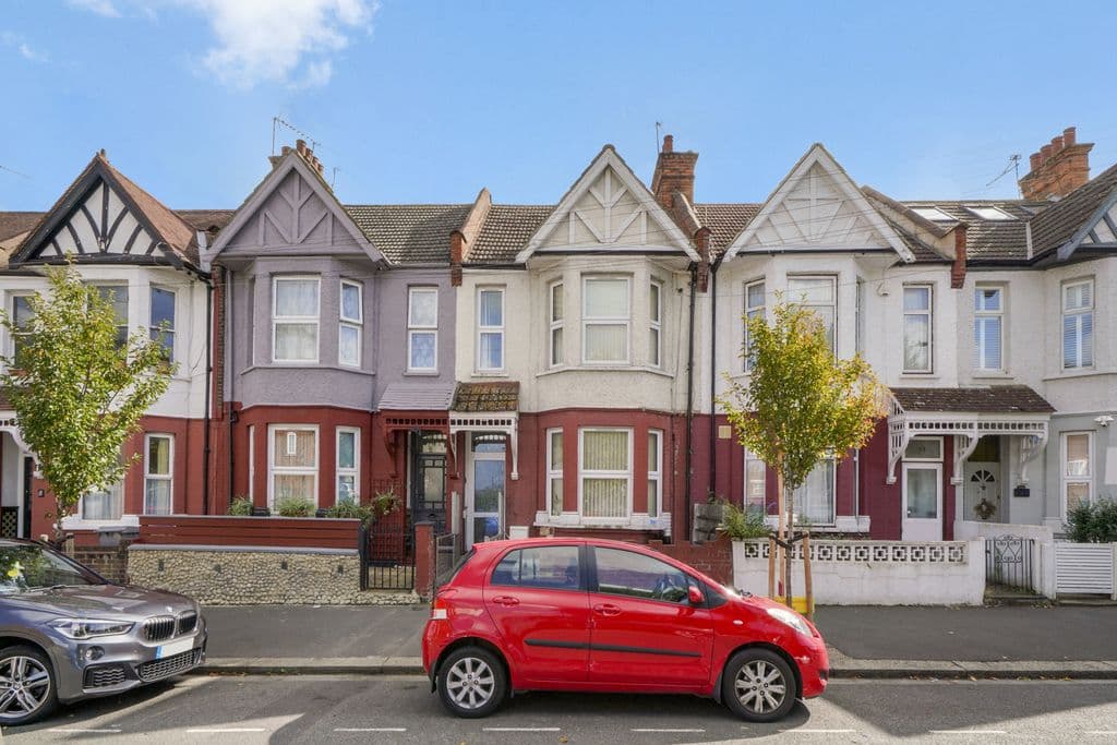 12 Maybury Gardens, London NW10 - Image 1