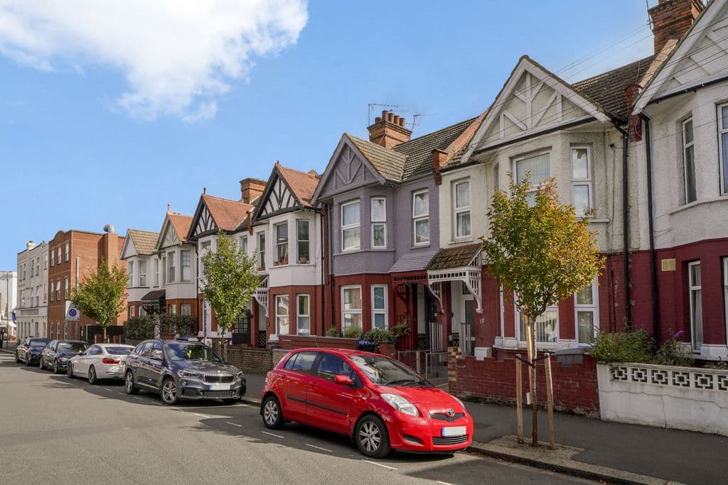 12 Maybury Gardens, London NW10 - Image 2