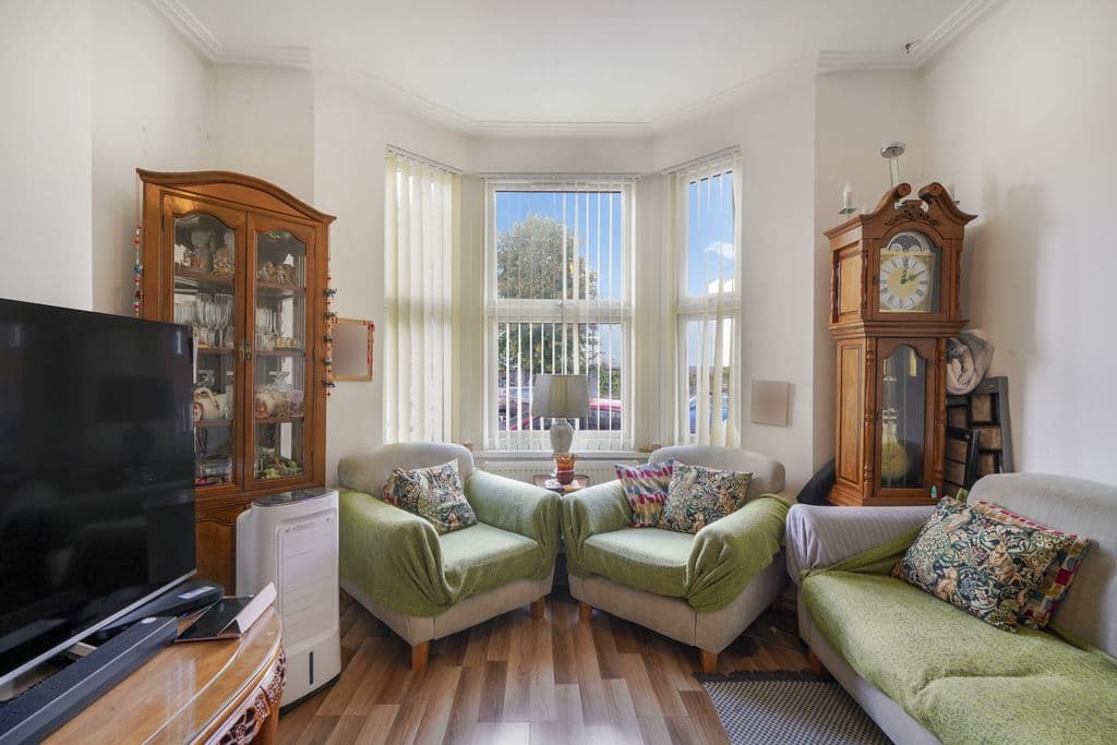12 Maybury Gardens, London NW10 - Image 3