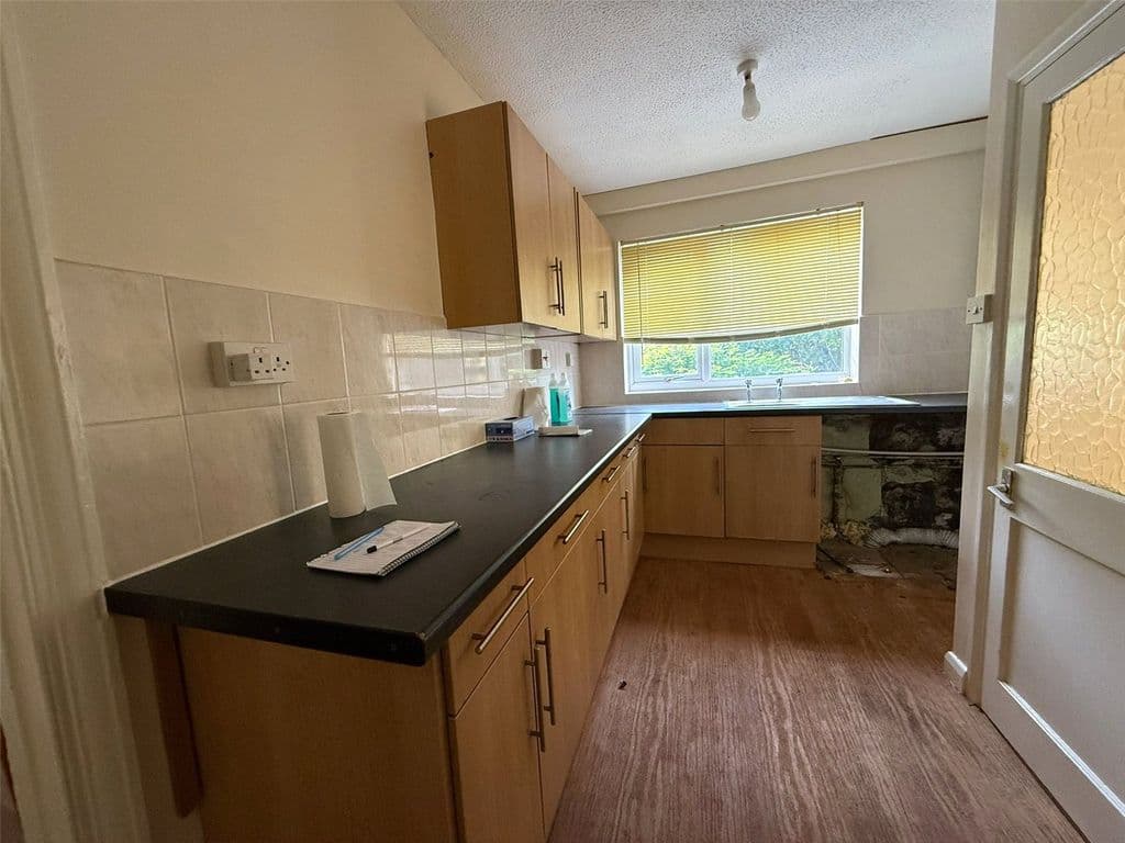 Gwynn Road, Northfleet, Kent DA11 - Image 3