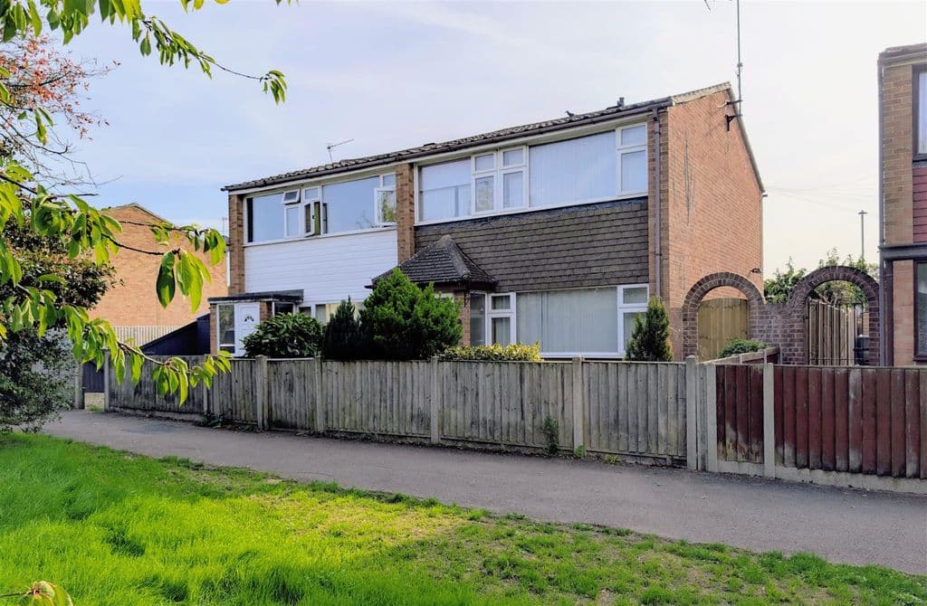 View property at Coral Close, Tuffley, Gloucester GL4