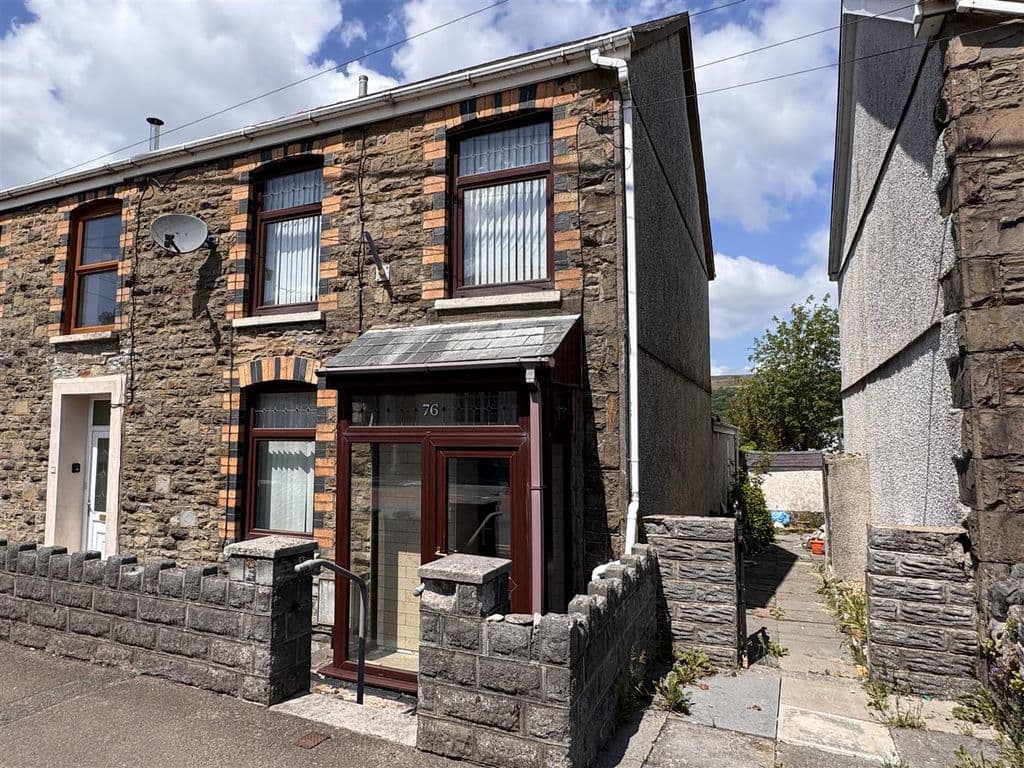 View property at Cwmamman Road, Garnant, Ammanford SA18