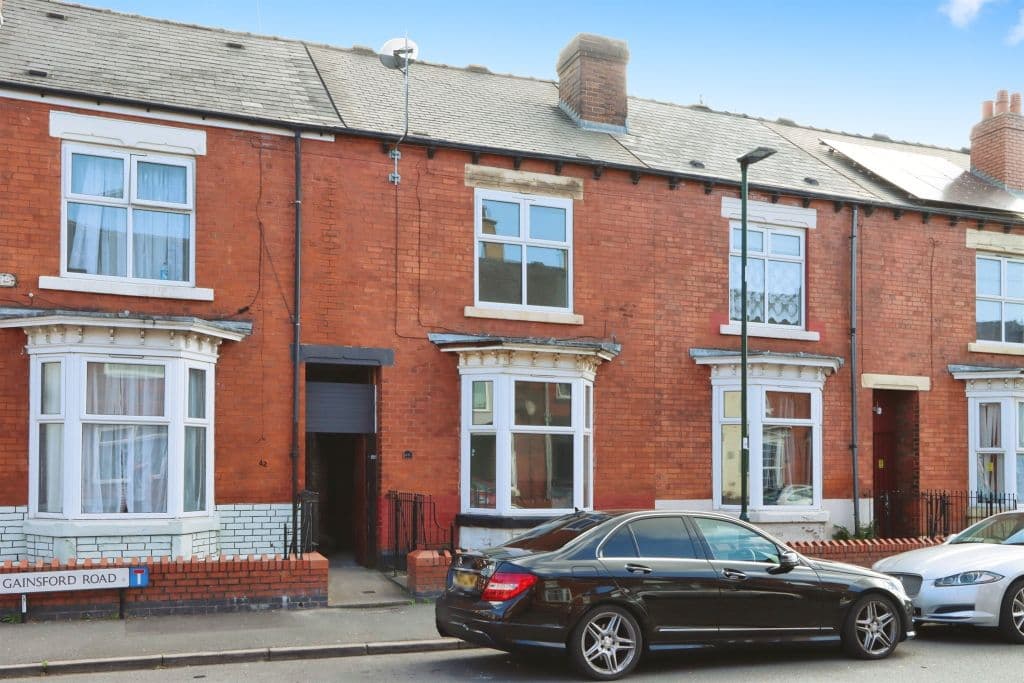 View property at Gainsford Road, Darnall, Sheffield S9