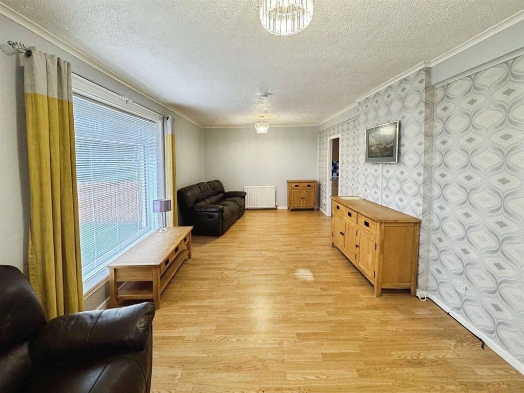 Perth Crescent, Clydebank G81 - Image 3