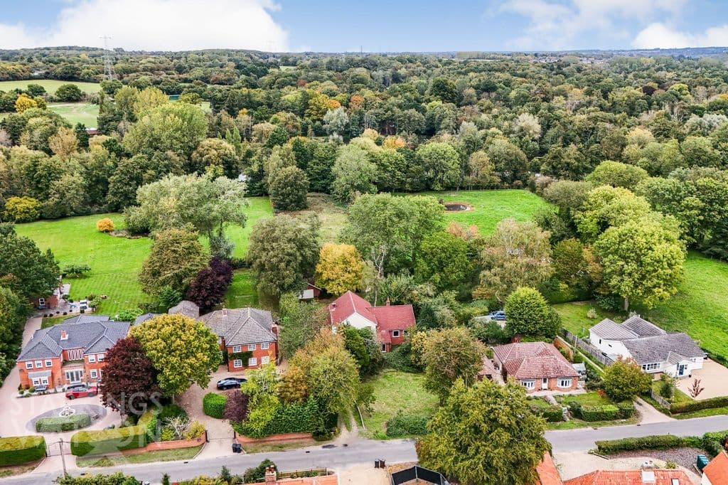 Low Road, Tasburgh, Norwich NR15 - Image 1