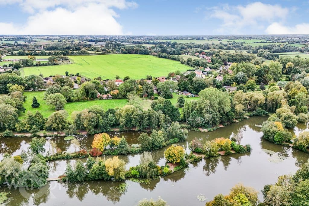 Low Road, Tasburgh, Norwich NR15 - Image 2