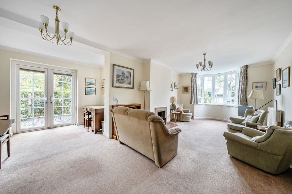 Hylands Close, Epsom KT18 - Image 3